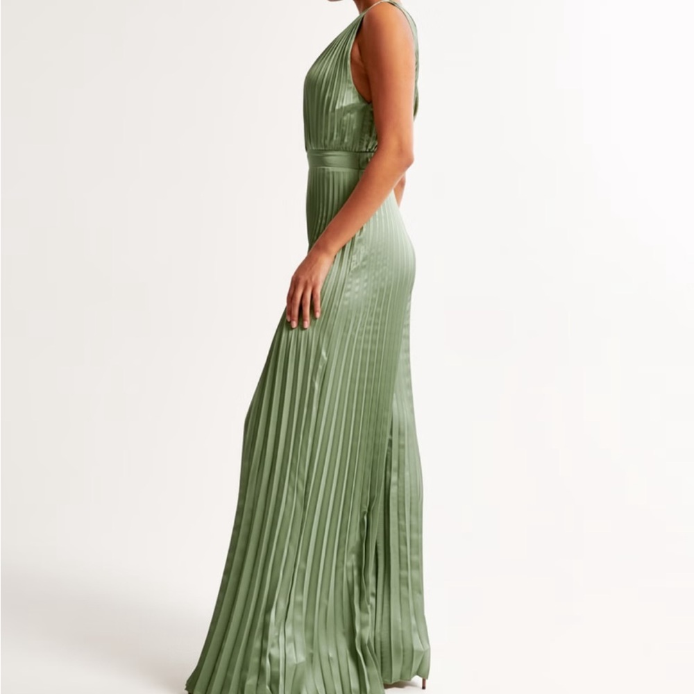 Abercrombie Giselle Pleated Jumpsuit in Green - Picture 5 of 11